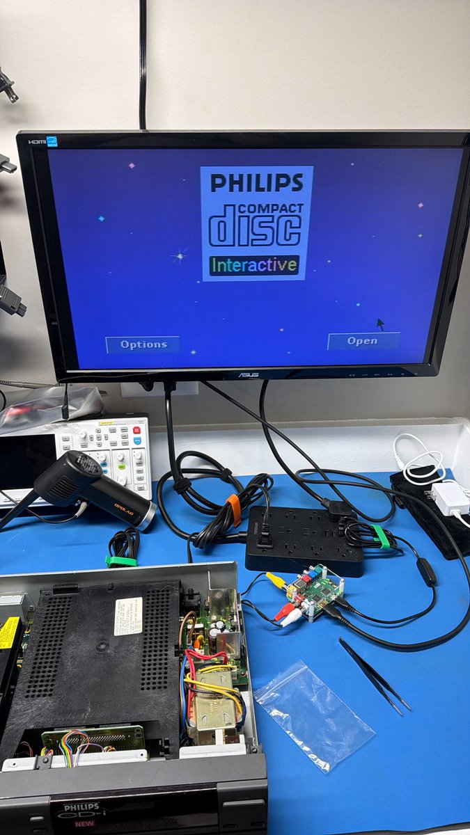 AlteredRetro tweet media