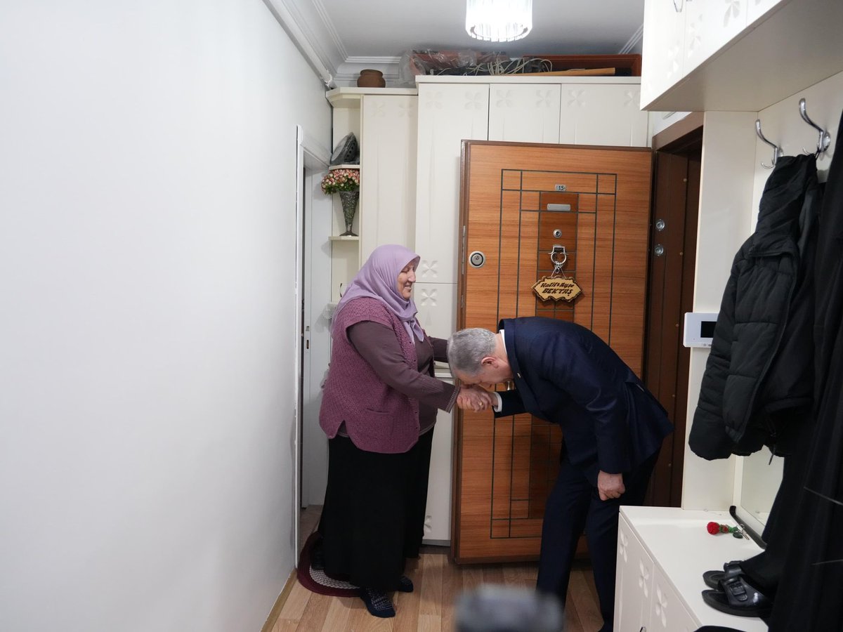 MHP'nin durduğu yer, Aziz Şehitlerimizin kıymetli ailelerinin yeridir..🇹🇷