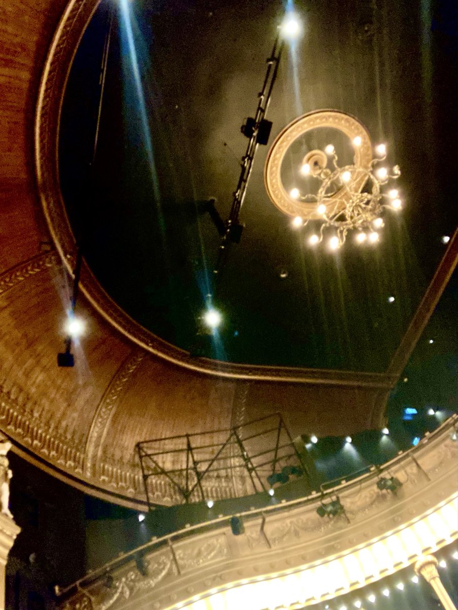 LiamRudden's tweet image. Can’t get enough of the auditorium of the @citizenstheatre. So much character and history lovingly preserved. One of my two favourite Glasgow theatres.
#LookUp