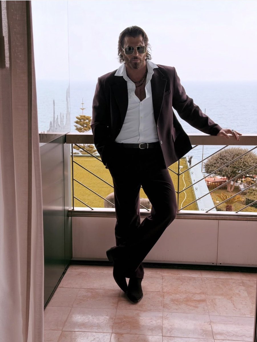 can Yaman official tweet media