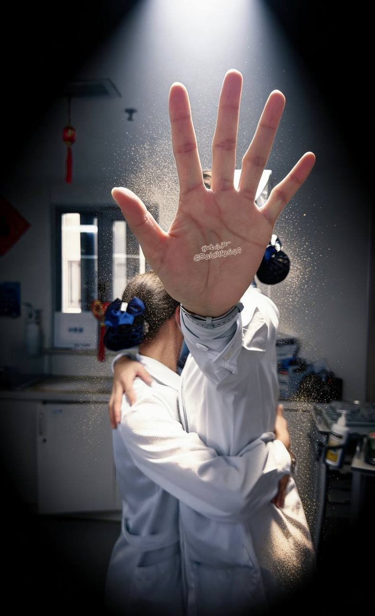 停停停！都别按铃了

把我的小娇妻累坏了~#当护士是一种什么体验 #这个画面我想象过无数次