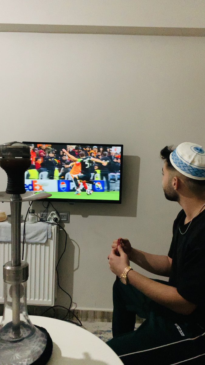“İnna Fetahna Leke Fethan Mübina.” “Şüphesiz biz sana apaçık bir zafer verdik.”