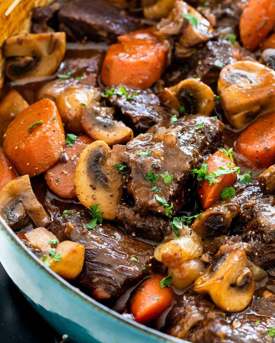 Jessica_Gavin's tweet photo. Indulge in a culinary masterpiece with our mouthwatering #beef #bourguignon, the epitome of elegance and flavor, slow-cooked to perfection. #recipe: https://t.co/5ilXwdMvVB

#beefbourguignon #comfortfood #foodlover #delicious #frenchcuisine #wintermenu #cookingwithlove https://t.co/d6tENOeXmq