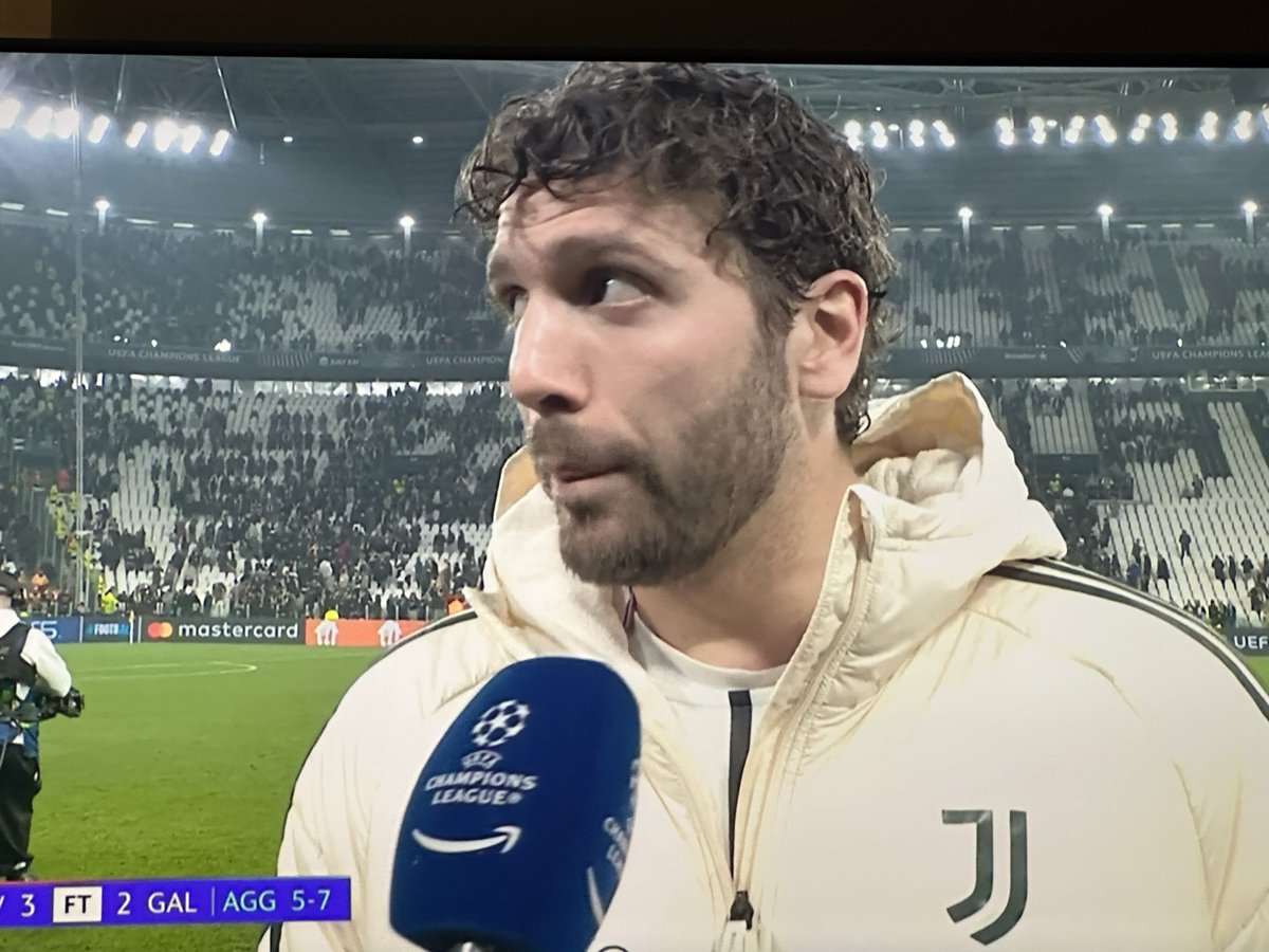 Manuel Locatelli quasiment en larmes après #JuventusGalatasaray à Amazon : “J’ai juste envie de pleurer là (…) On a tout donné, on a mis notre âme et notre coeur. C’est ce que je demande toujours. Je remercie tous les coéquipiers pour ça (…) On est sur la bonne voie avec le