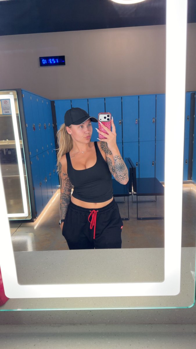 cornbread Bitch tweet media