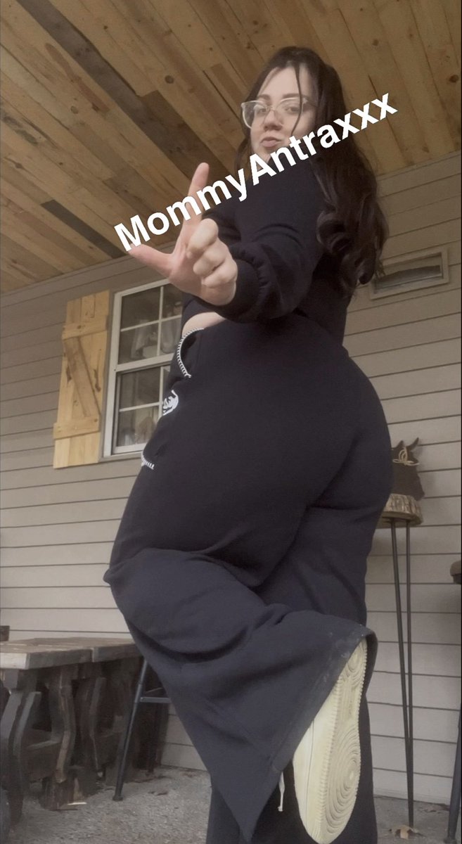 MommyAntraxxx's tweet photo. you tried quitting, cute now you’re on my page https://t.co/BdkYkGTAgS