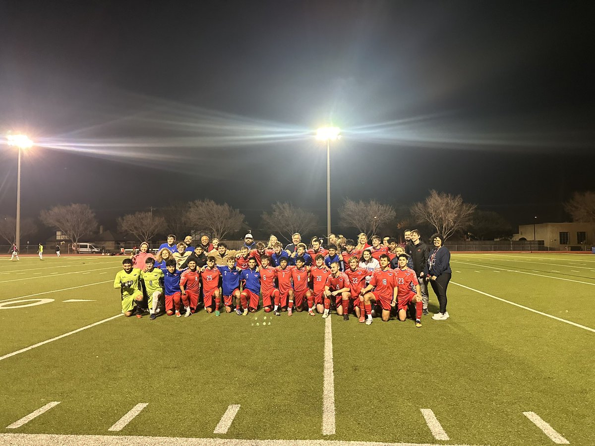 Thanks <a href="/JJPsoccer/">Pearce Soccer</a> for teacher appreciation night! Love watching our Mustangs dominate on the field ⚽️💙❤️ #risdDreamBIG <a href="/JJPearceHS/">JJ Pearce High School</a>