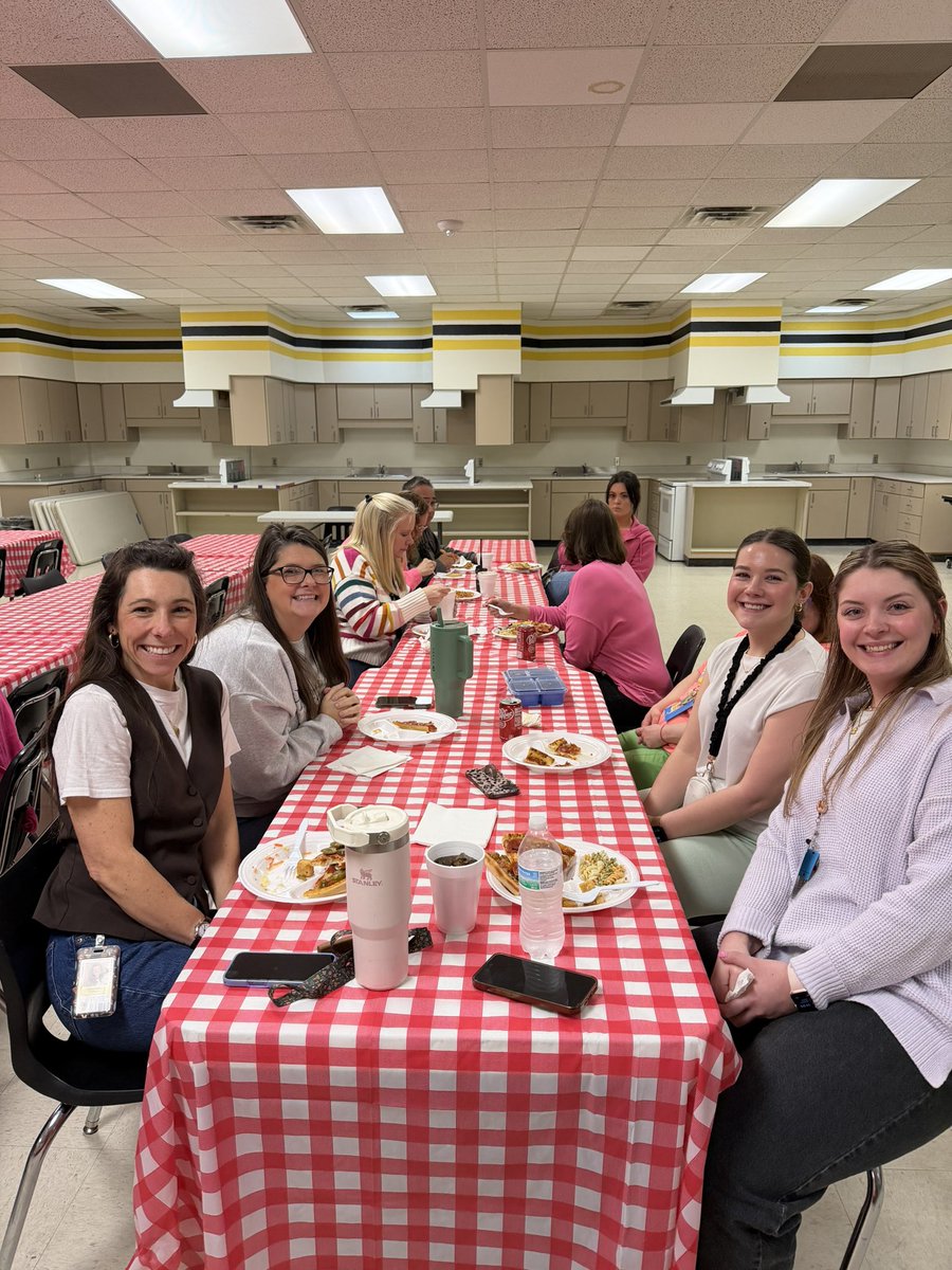 Henry Scott Middle School tweet media