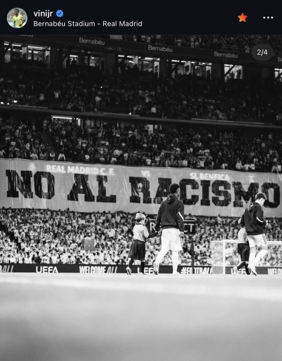 Vinicius Júnior é um dos jogadores mais revolucionários da história da Europa.

Bateu de frente com um sistema que nem uma bola de ouro é capaz de bater e mesmo assim foi melhor do mundo. 

Quando o mundo mais pressionou e a maioria permanece ficar quieto Vini resolveu pegar uma
