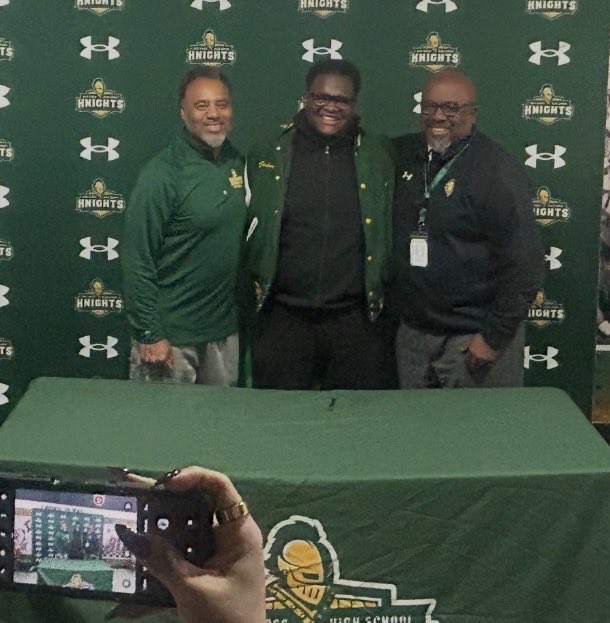 Holy Cross Athletics tweet media