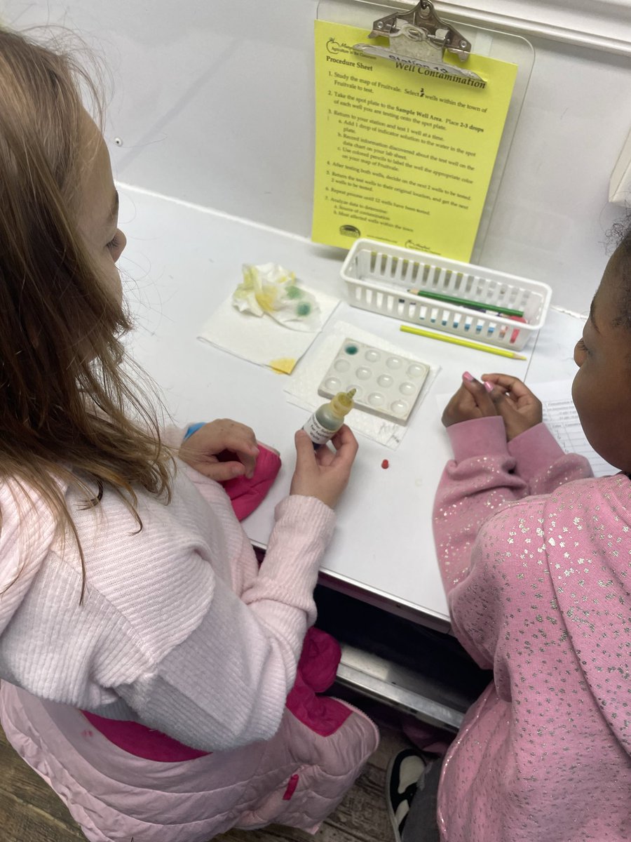 BGES3rdGrade's tweet photo. Today the third graders explored water contamination hosted by the Maryland Agricultural Education Foundation and their mobile science lab 💧🧪👩‍🔬@MdAgDept @BelleGroveAACPS @AACountySchools #belonggrowsucceed https://t.co/TbY0ITknNg