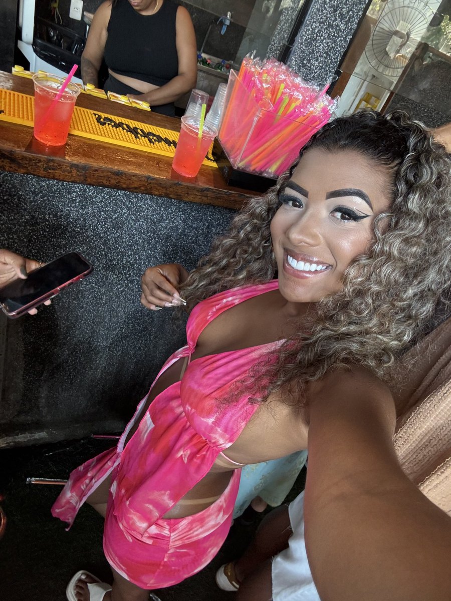 bellaakhaay's tweet photo. uma boneca dessa 😅😍 https://t.co/jOxIm6tn5i
