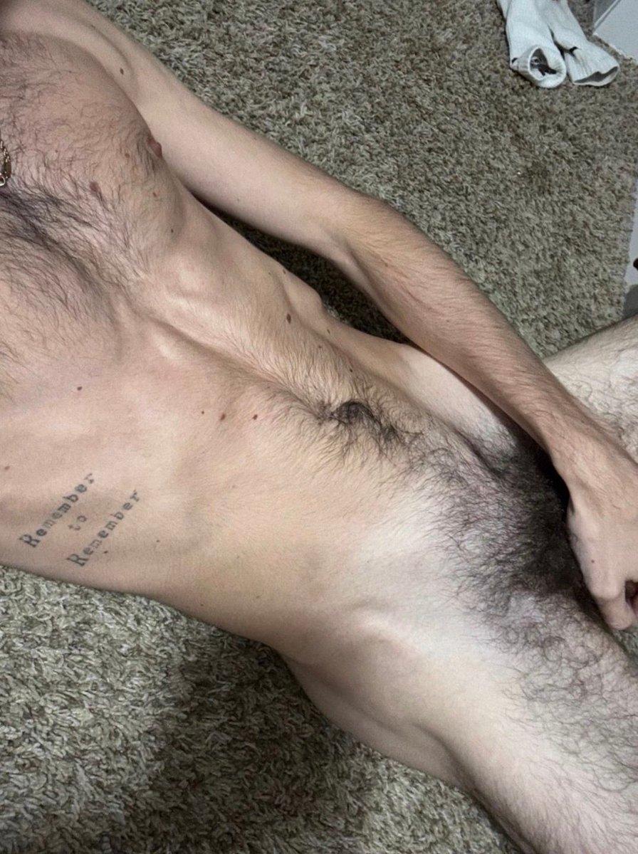 iconicloverboy's tweet photo. Thoughts on hairy guys? https://t.co/q0PYExu0yt