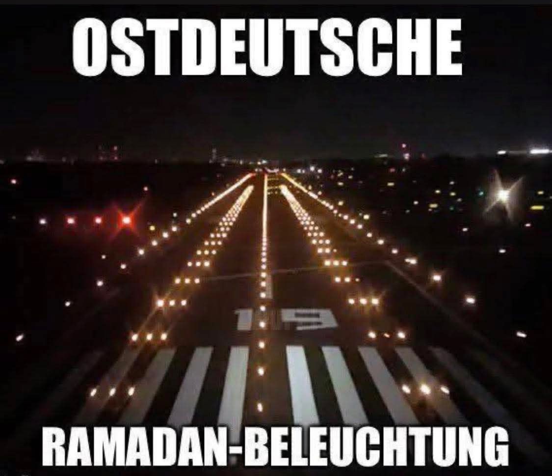 EnrikoKowsky's tweet photo. In nur 2 Stunden und 42 Minuten Flug, erreichen Sie den Ramadan! Sie müßen uns hier in #Deutschland, nicht mit ihrem Hungern auf die Nerven gehen!
Wir wünschen Ihnen einen guten Heimflug! In nomine Patris, et Filii, et Spiritus Sancti. Amen! https://t.co/Ze9UgJq0h6