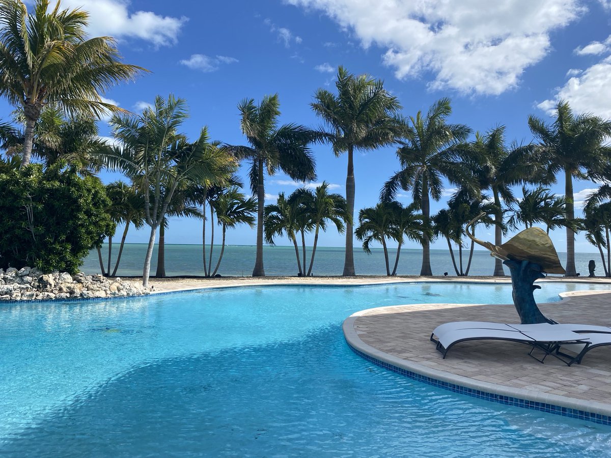 RacingToDisney's tweet image. Postcard perfect day on Coco Plum this afternoon. #KeysLife