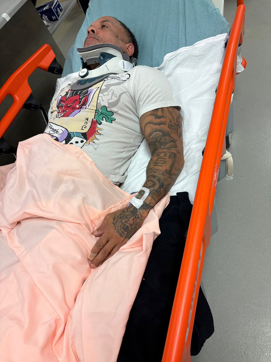 🚨 BREAKING 🚨
Benzino just called me from Grady Hospital in Atlanta wearing a neck brace and in extreme pain.

He alleges that he caught Althea attempting to remove their son from school despite him being the sole custodial parent. He says he chased them to the car, and during