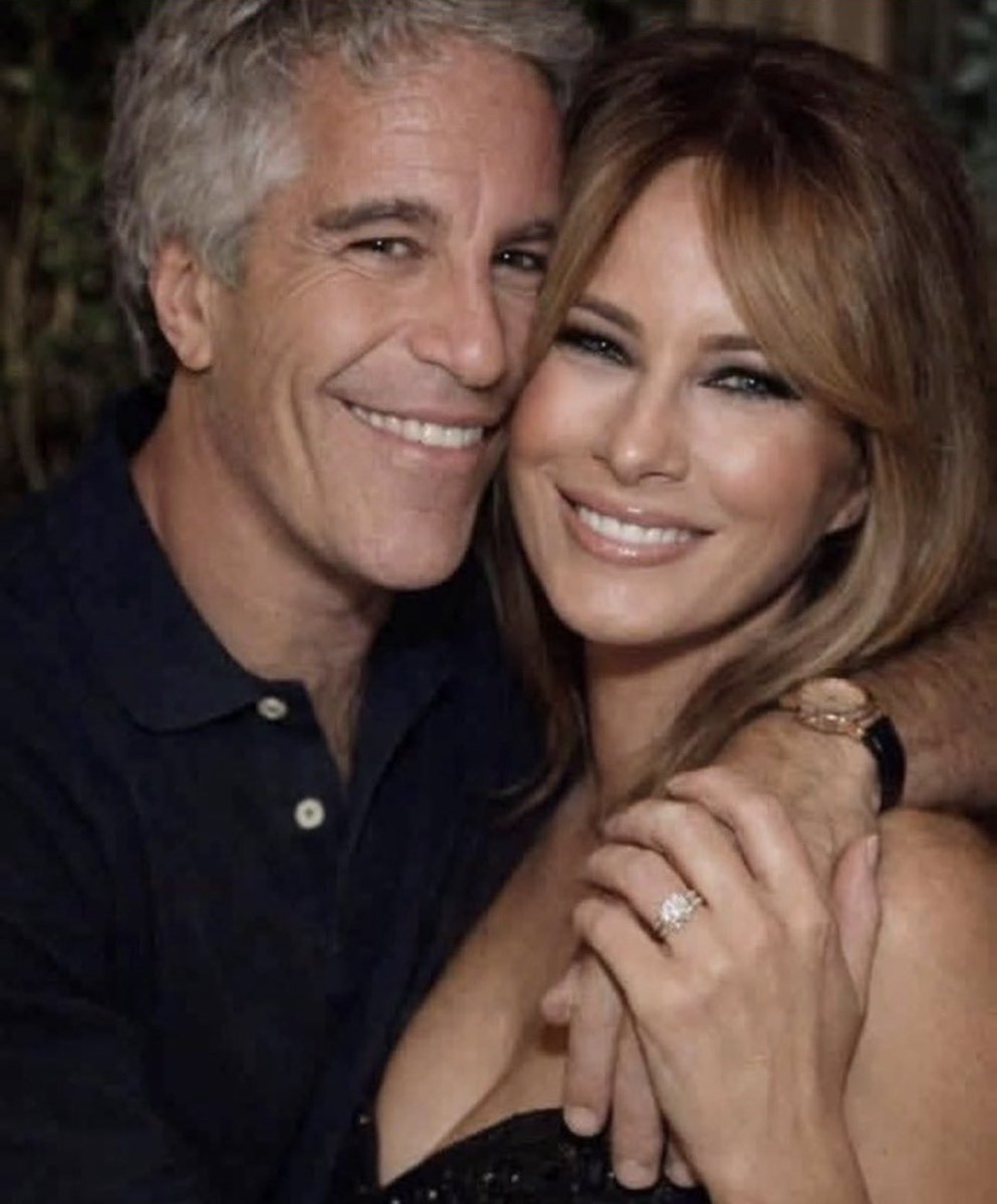 MadeInTheUSANJ's tweet image. Sooooooo is Melania the First Lady or Sloppy Seconds Lady?