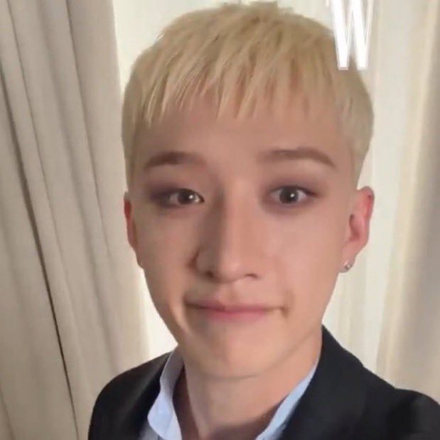 me: im looking for the something to my bright idea

the humble lightbulb: