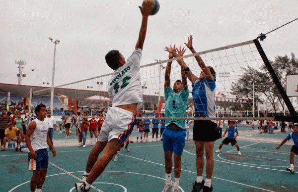¡Todo listo para el mayor evento deportivo de México! Tecomatlán se convierte en la capital del deporte para el pueblo, sede de la #EspartaqueadaDeportiva2026, donde deportistas de todo el país demostrarán que el deporte es unión, fraternidad y lucha. 🏆🔥