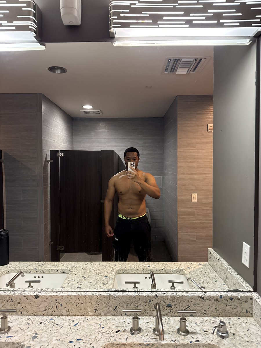 Ice🧊 tweet media