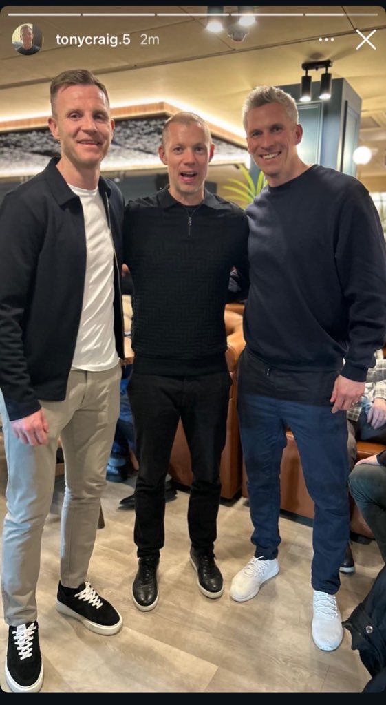 hiddenj0rd's tweet photo. royalty at the den tonight, wow🤩 https://t.co/x6ZHNi4NLu