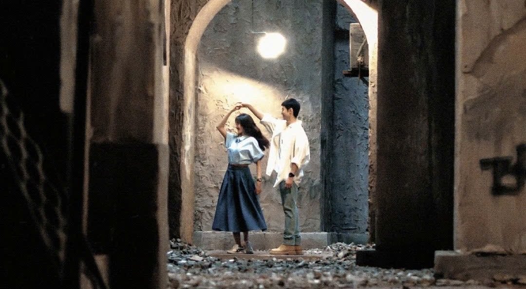 summer strike 🌞 tweet media