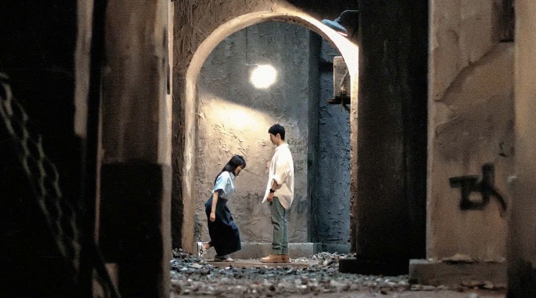 summer strike 🌞 tweet media