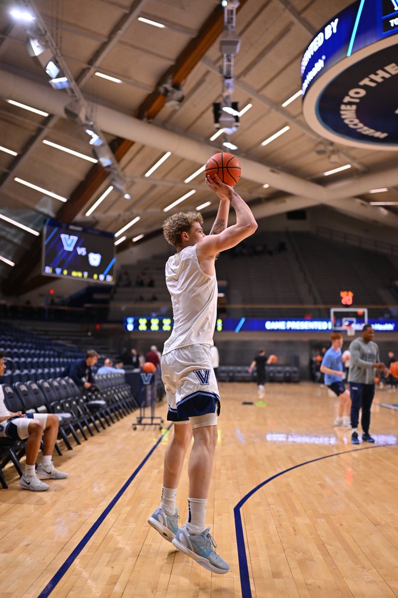 NovaMBB's tweet photo. Setting the tone 🙂↔️
#GoNova #NOVAvsBUTLER https://t.co/oq825CERU6