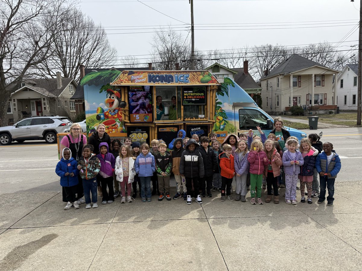coreyebauer's tweet photo. We have been learning out our community and the people who help make it what it is. An attorney, firefighters and Kona ice have been so kind to stop by and talk to us about how they support our community! @KEDC1 @Promise_Leaders https://t.co/2feElGHuwS