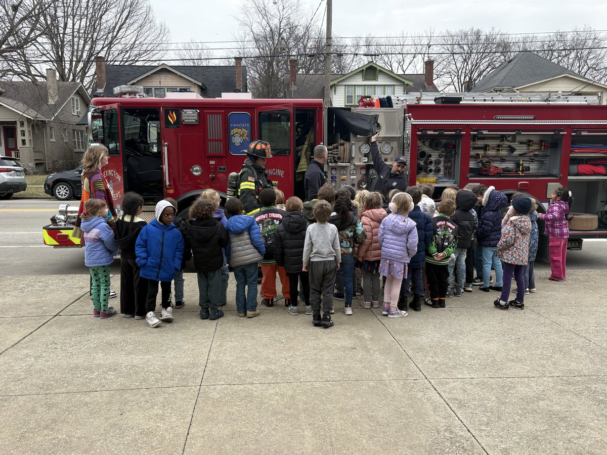 coreyebauer's tweet photo. We have been learning out our community and the people who help make it what it is. An attorney, firefighters and Kona ice have been so kind to stop by and talk to us about how they support our community! @KEDC1 @Promise_Leaders https://t.co/2feElGHuwS