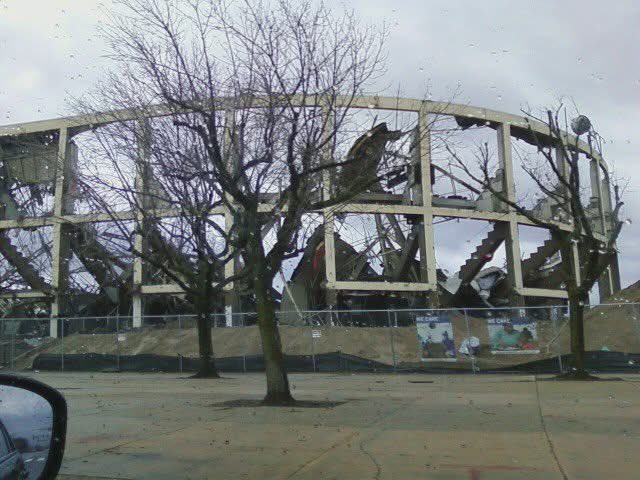 Let’s Go to the Phones tweet media