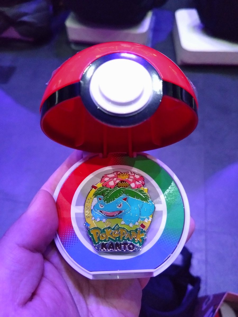 ポケパークカントーのピンズ。リーフグリーン🌿の相棒フシギバナを自