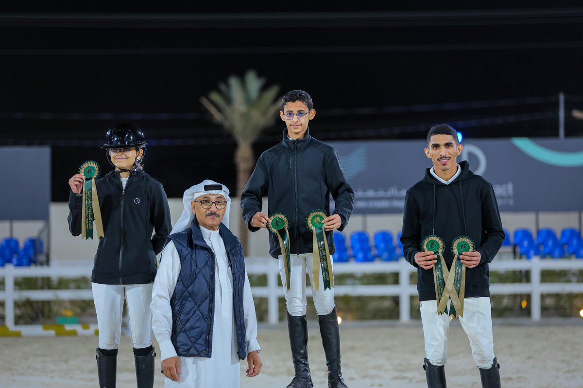 SAEFederation's tweet photo. الفرسان الفائزين في شوط الهواة 2 ضمن منافسات الجولة الثامنة من جولات الهواة في الرياض.

🥇عبدالله اليوسف
🥈جنى الشمري
🥉أحمد كليبي

#الاتحاد_السعودي_للفروسية_والبولو https://t.co/fmc7jKHpmo