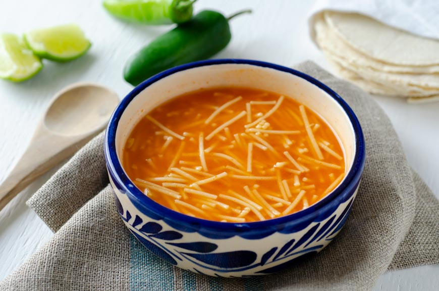 HistoriaMx10's tweet photo. ¿Sopa de fideo o consomé? 🍜 vs 🥣 https://t.co/Ktks6SC4Xf
