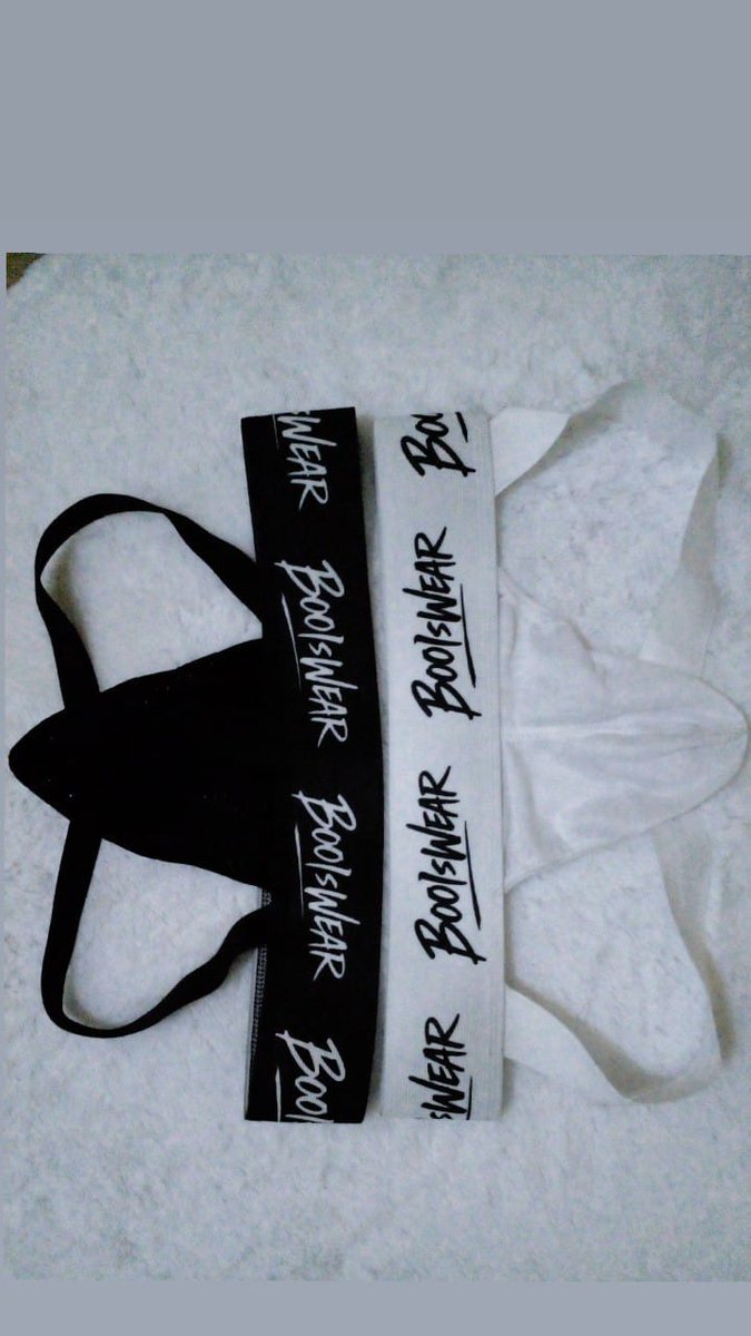 B●●IsWEAR ° tweet media