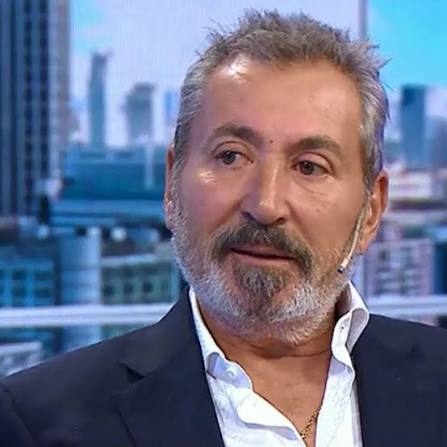 Este es Daniel Vila. Salió a defender a Tapia y Toviggino. Entre mafiosos se cubren.