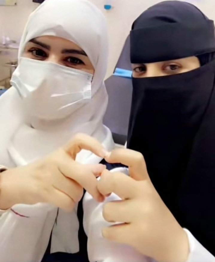 ماذا تفضلون الدكتورة او الطبيية ⁉💍

 #نشط_الآن 

  #الضمان_الاجتماعي_المطور 
  #المتوكل_علي_الله