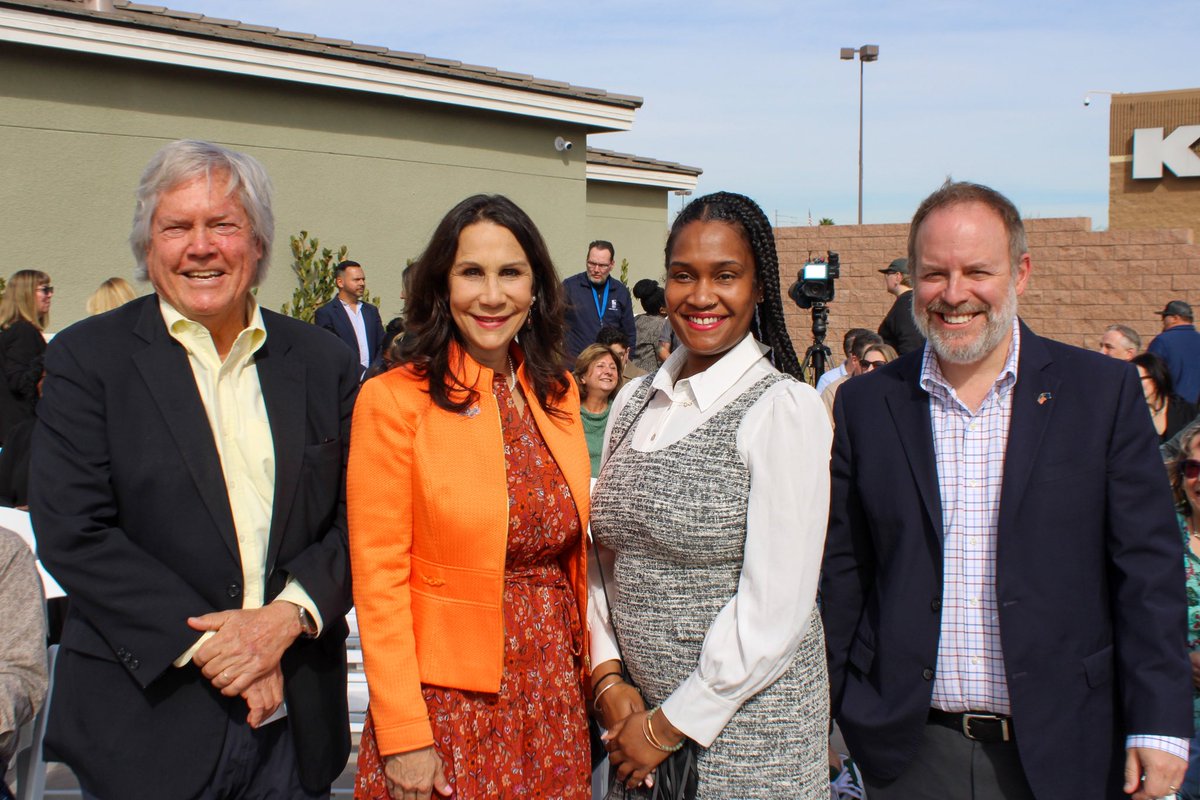 CommishTick's tweet photo. Today I joined partners for the grand opening of Sunhaven, a 50-unit permanent supportive housing community in District E near Nellis &amp; Charleston.

The first of its kind in @ClarkCountyNV this public-private partnership creates stability, dignity, &amp; real pathways home. https://t.co/4Olez9RLD1