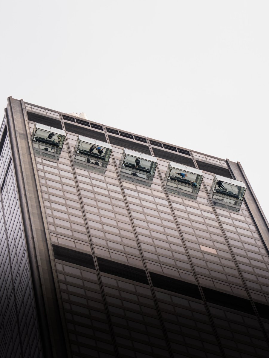 Skydeck Chicago tweet media