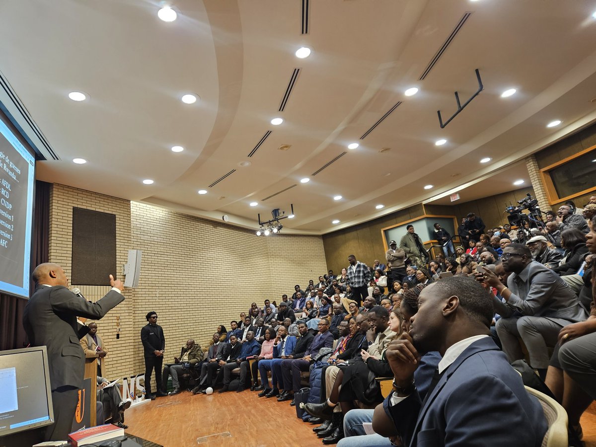 Merveille em's tweet media