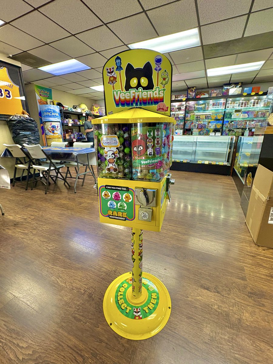 Drewbee’s Collectables tweet media