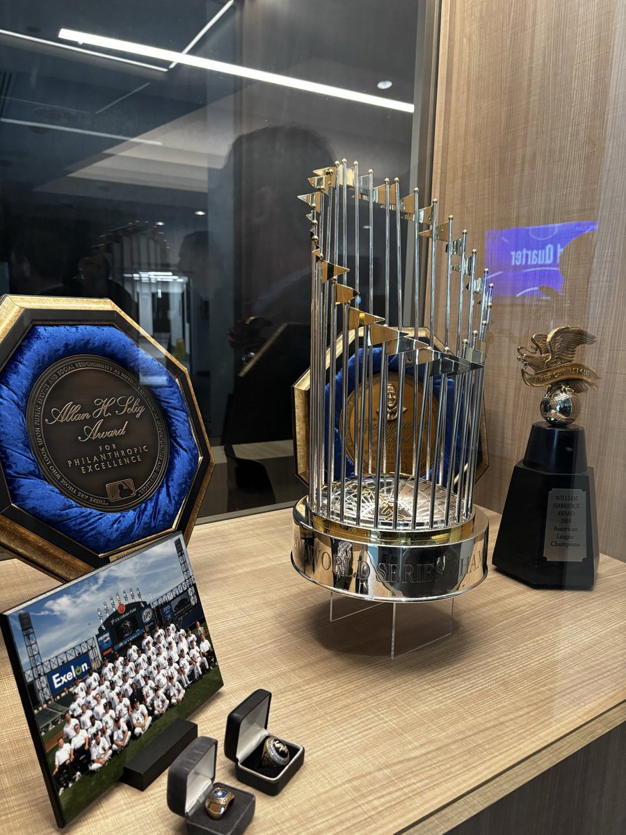Shoutout to the <a href="/whitesox/">Chicago White Sox</a> organization for hosting us and sharing real-world insights from legal, public relations and marketing. ⚾️ 👏 
#ncaa #Compliance