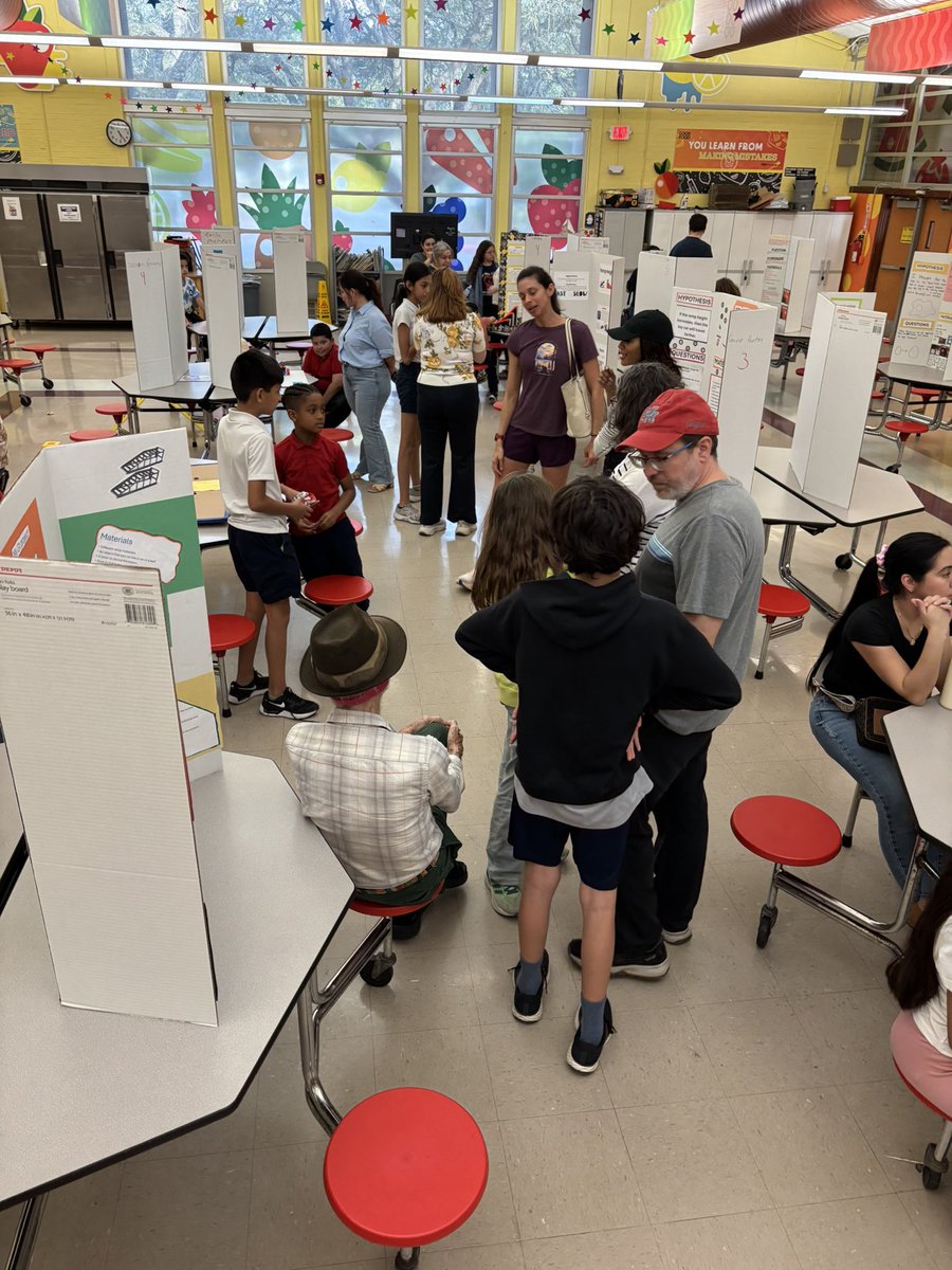 Red Elementary STEM Magnet School tweet media