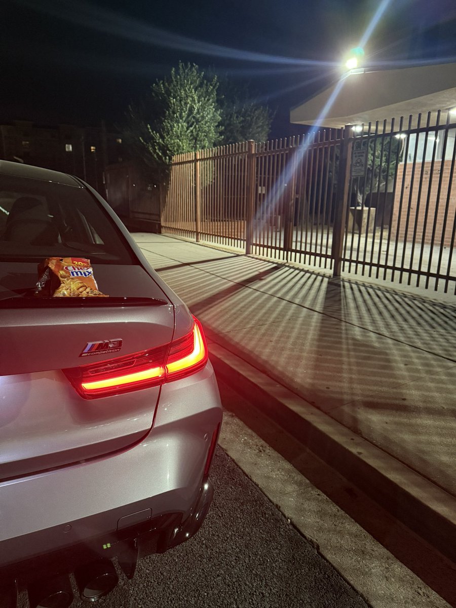 sin city tweet media