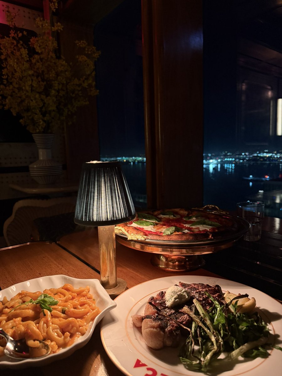 sin city tweet media