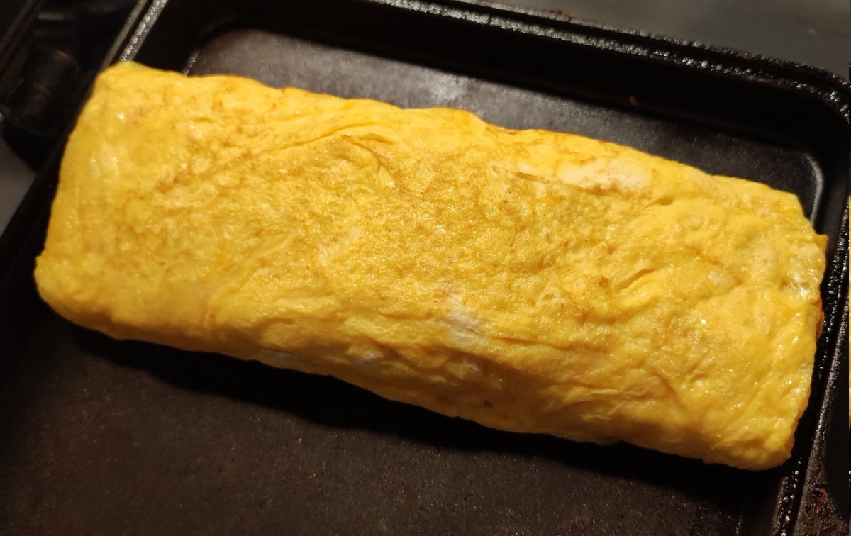 卵焼きがきれいに焼けた朝は気持ちがよい。