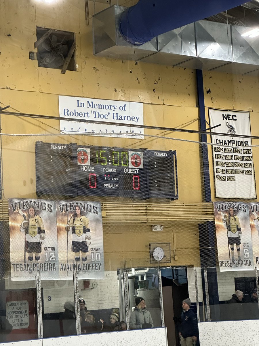 Round of 32 - After one period in Winthrop 0-0 @mehornets <a href="/ihstigers/">Ipswich Athletics</a> <a href="/hwathleticdept/">HW Athletic Dept.</a>