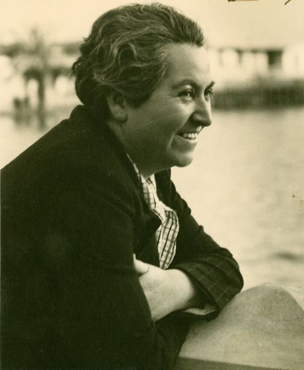 "La poesía es el grito del alma que se desborda."

Gabriela Mistral.