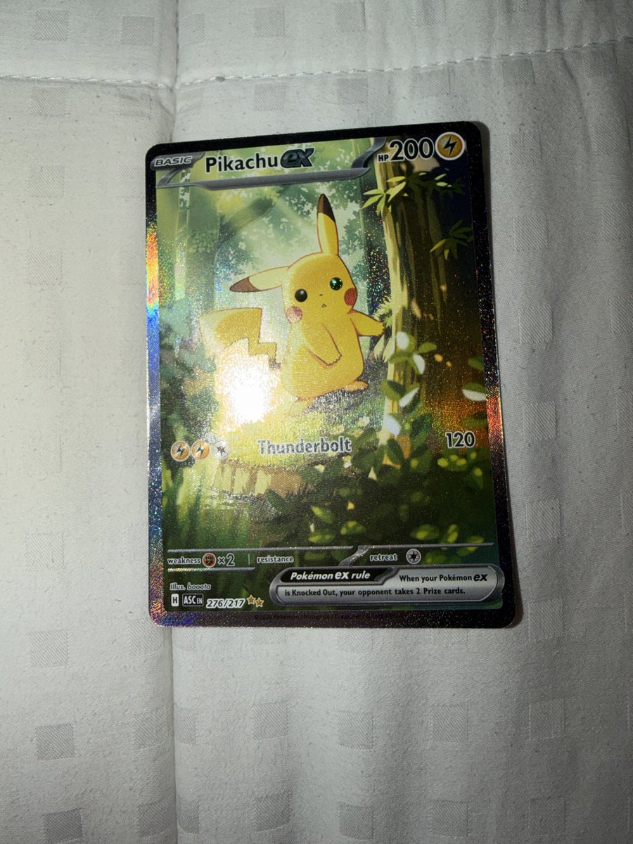 SamNickeyX's tweet photo. @PokemonFindr @TCGplayer Just ripped this 5 minutes ago https://t.co/nwREDTKV5p