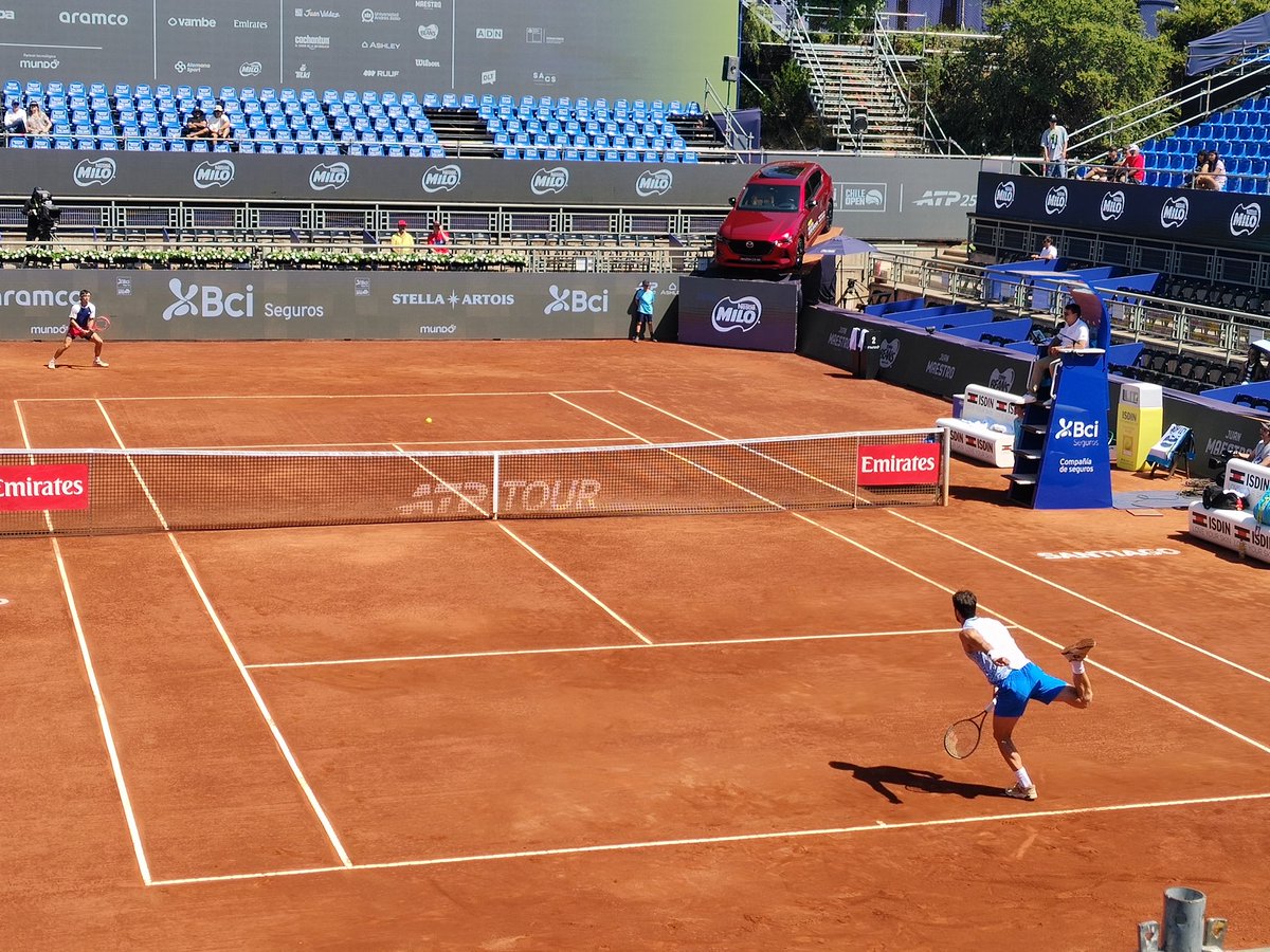 Después de dos derrotas muy difíciles de digerir en el <a href="/chile_open/">Bci Seguros ChileOpen</a> como las de Camilo Ugo Carabelli ("me quiero ir a casa con mis perros" dijo en una escueta conferencia de prensa) y de Francisco Comesaña, completa ahora el miércoles <a href="/marianonavone1/">Nano</a>